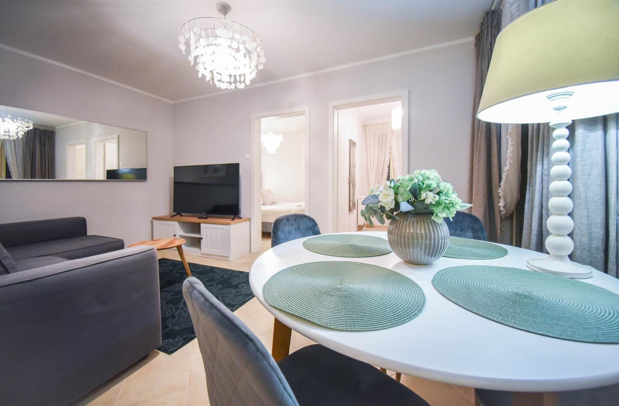 Apartament Przy Promenadzie - 2 Sypialnie & Parking - Uzdrowiskowa 12-14 - Na Wyspie Świnoujście