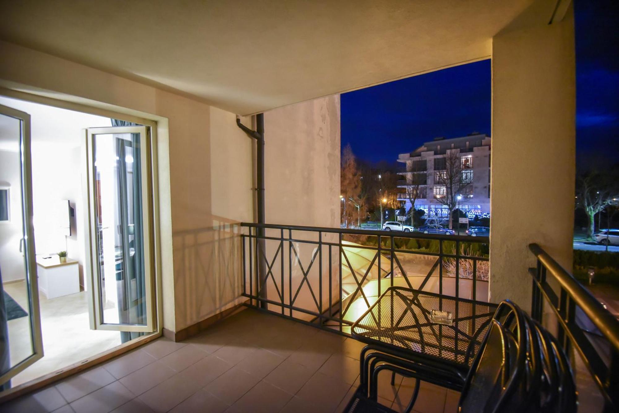 Apartament Przy Promenadzie - 2 Sypialnie & Parking - Uzdrowiskowa 12-14 - Na Wyspie Świnoujście